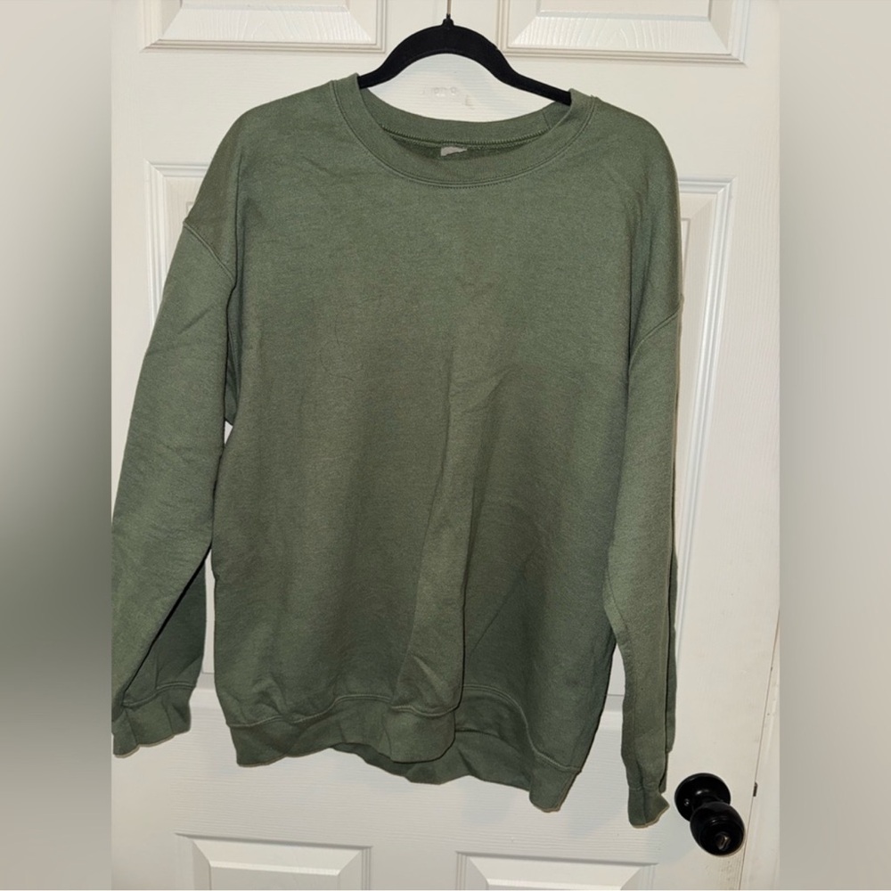 Gildan Crewneck Sweaters - Picture 4 of 7